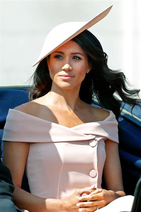 What are some of the most unflattering photos of Meghan Markle? - Quora Answer (1 of 20): If you are looking for photos that show Meghan Markle in a bad light, you might be disappointed. She is a beautiful woman who knows how to dress and pose for the camera. However, there are some photos that are less flattering than others, either because of the angle, the lighting, the expression, or the ...